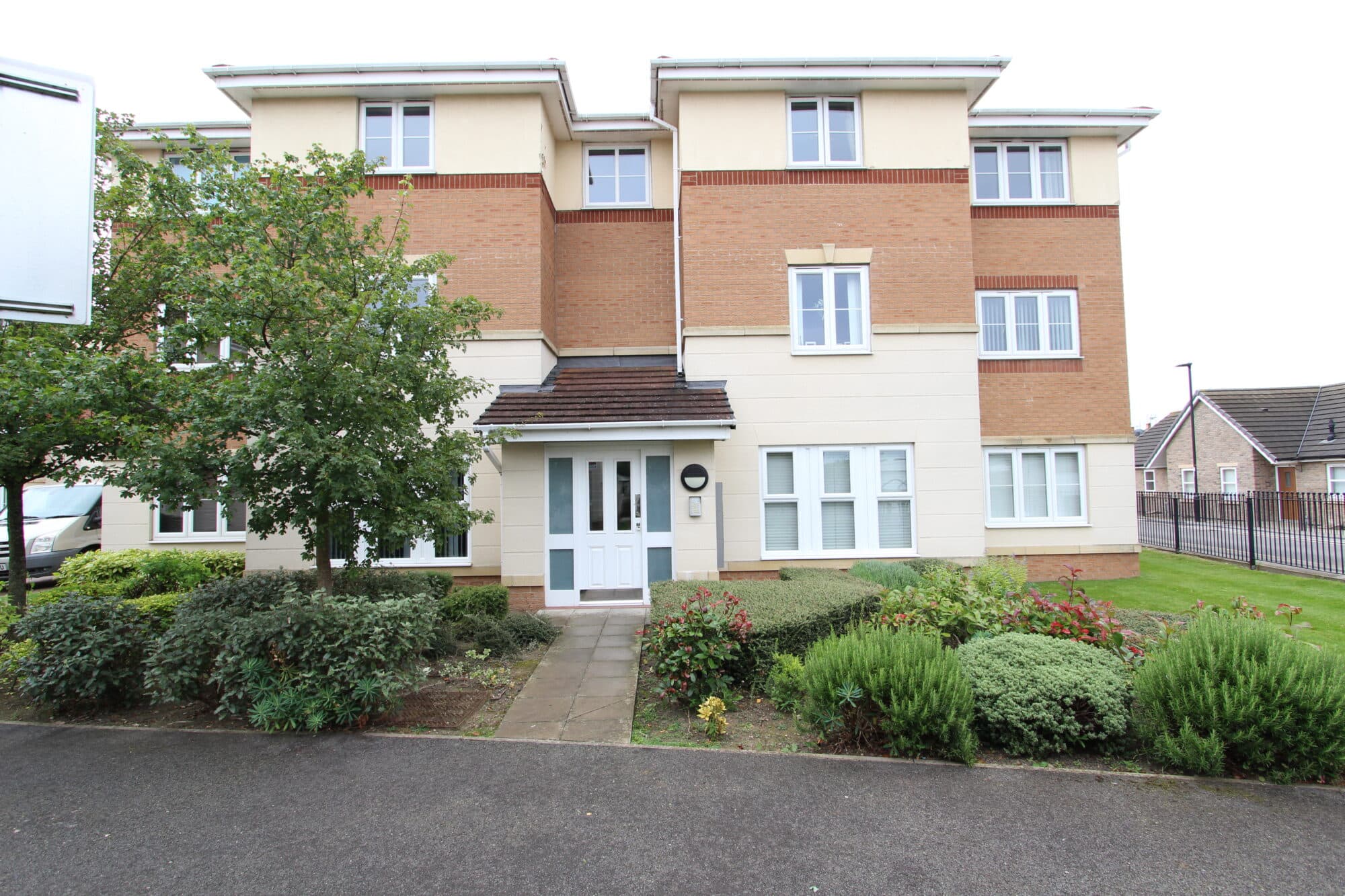 Doveholes Drive, Sheffield, S13