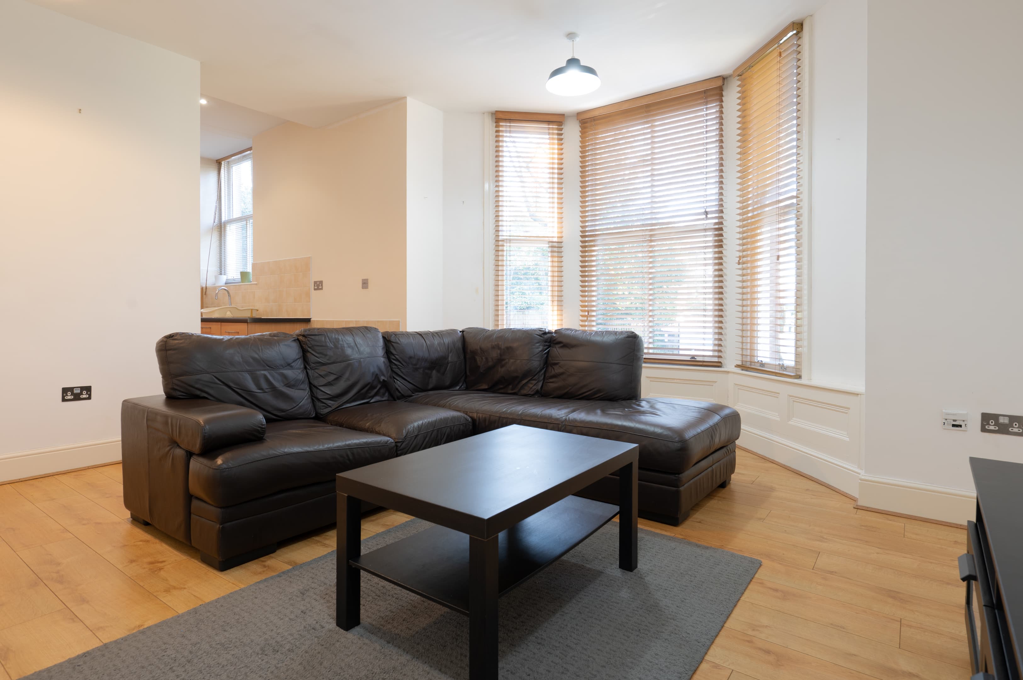 Moorgate Road, Hartshaw, S60