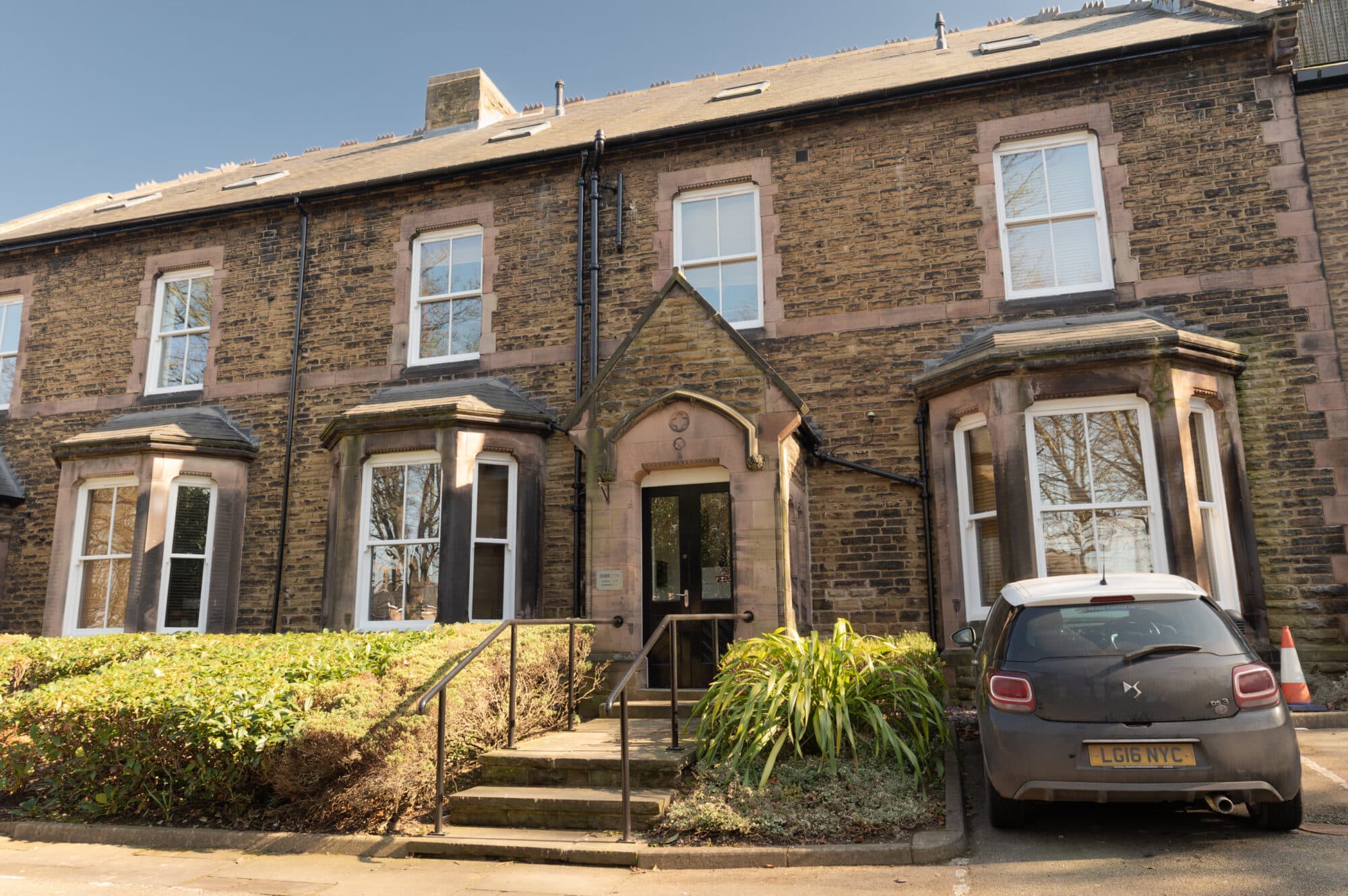 Moorgate Road, Hartshaw, S60