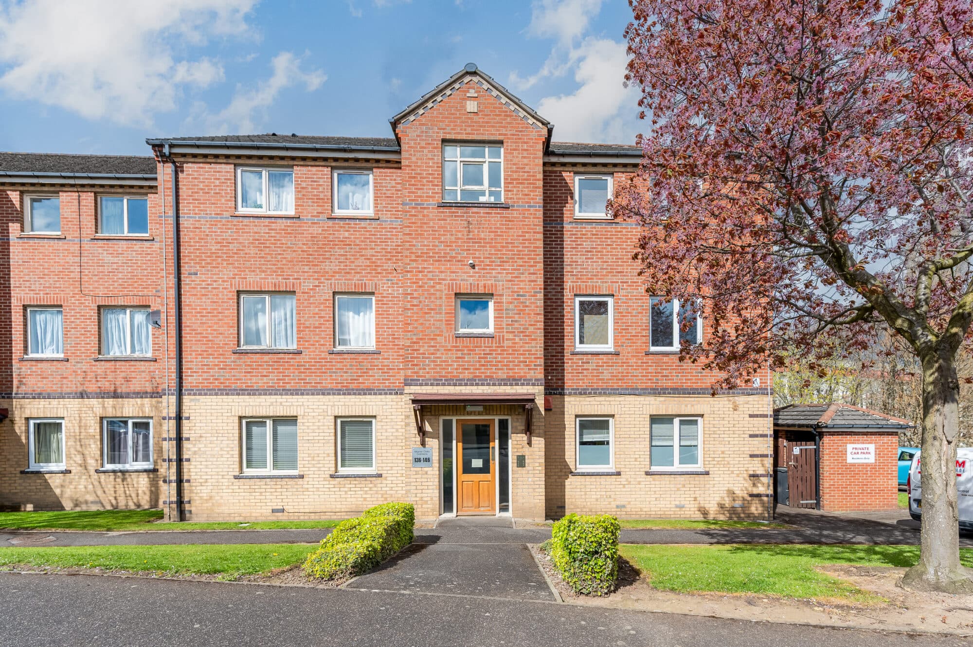 Manor Oaks Gardens, Sheffield, S2