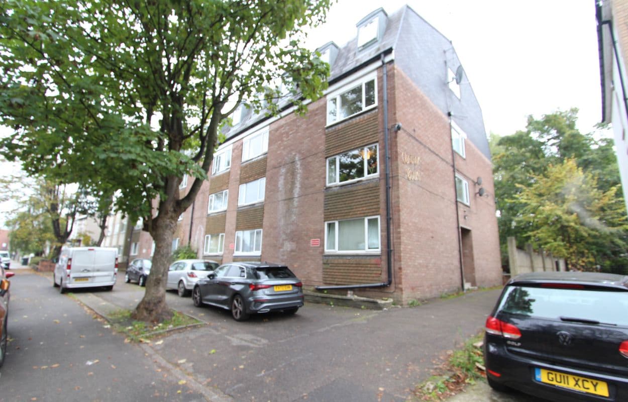 Wostenholm Road, Sheffield, S7