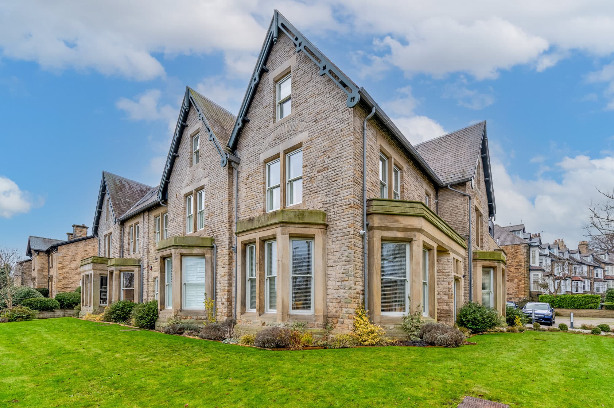 Rutland Park, Botanical House, S10