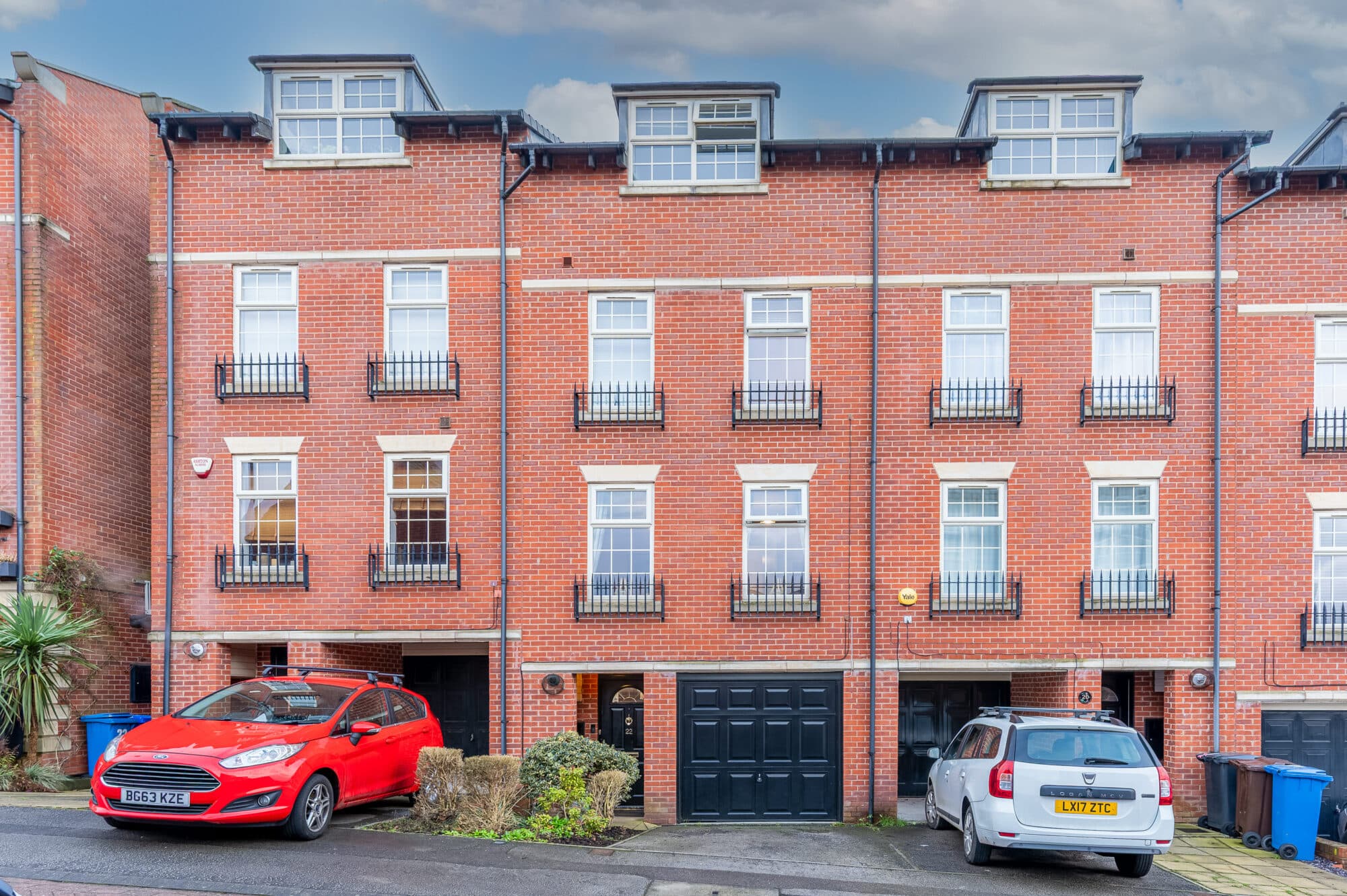 Midhill Crescent, Heeley, S2